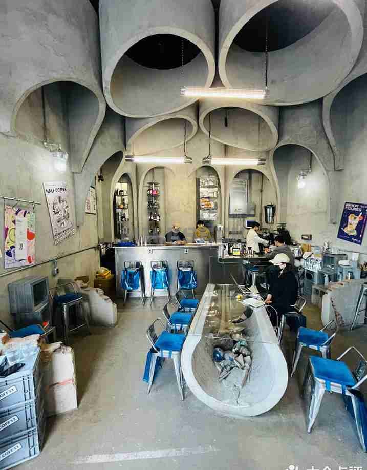 废墟上的超酷东城养生减压Cafe– HALF COFFEE ABSOLUT BARMilkSeek都市体验网