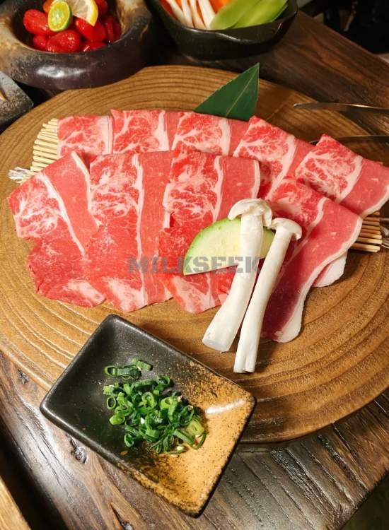 最爱的北京家庭式诧寂风餐|一锅两吃的快乐你值得拥有—侘寂烟火·和牛寿喜1MilkSeek都市体验网