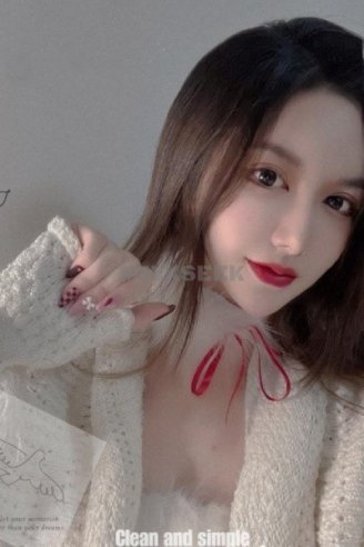 和闺蜜享受完北京spa按摩后去了一家不错的美甲店—小洁美甲美睫半永久定妆（城市之光店）