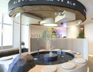 汤泉良子.裸甜轻奢店