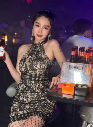 北京夜生活的快乐是空瓶子liveshow给的，狂欢走起！